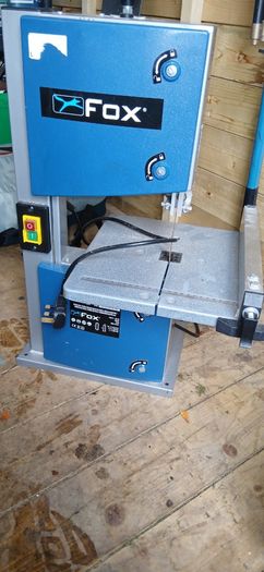 Electric band saw