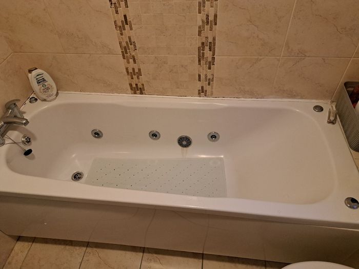 Jacuzzi
