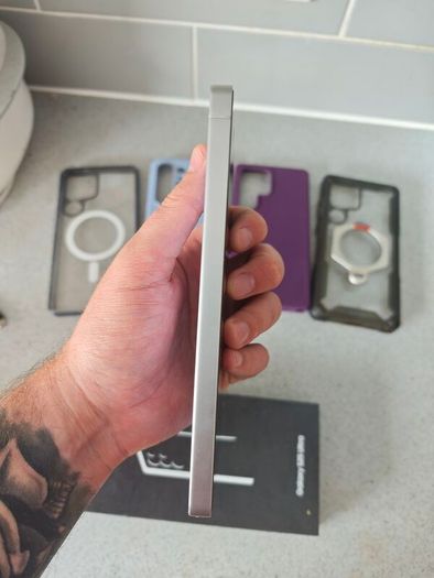 Samsung S25 Ultra + Cases