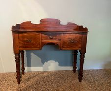 Antique William IV Mahogany Low Sideboard - Compact Size