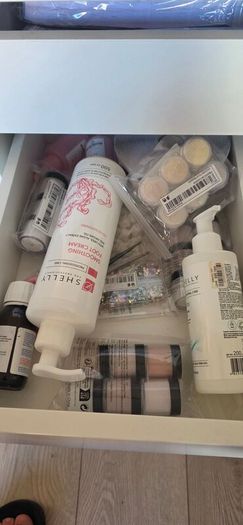 Nail kit