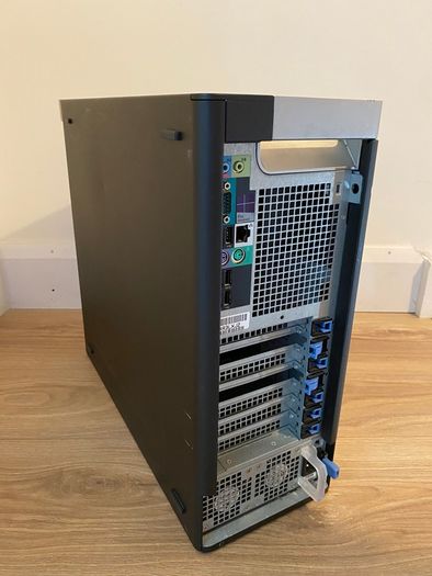 Dell Precision 5810 (Xeon / 16GB / 2TB / K620)