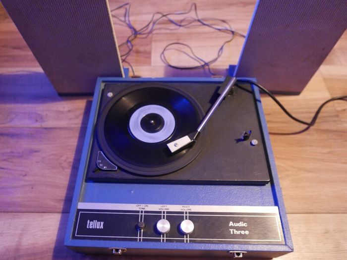Tellux Audic Three vintage record player