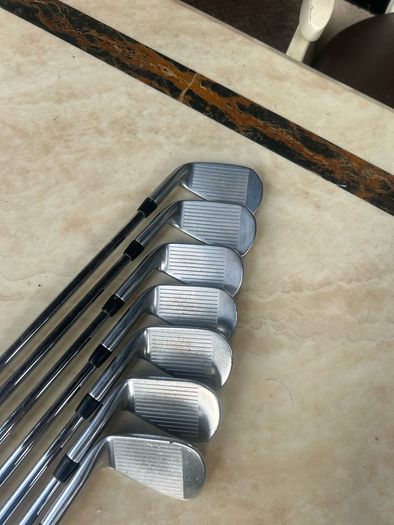 Titlest combo iron set +1inch