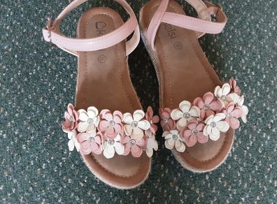 Floral sandals