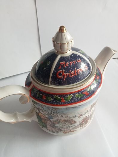 Sadler Christmas Pot