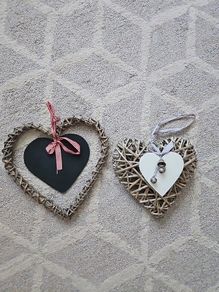 Wall hanging decorations