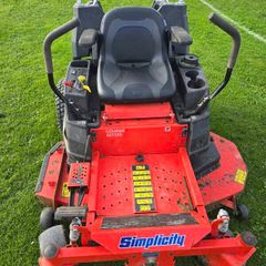 Simplicity SZT350 Zero turn 52 Cut