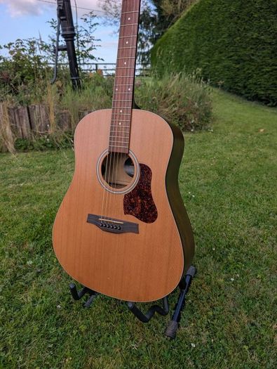 Seagull S6 Eletro-Acoustic Guitar