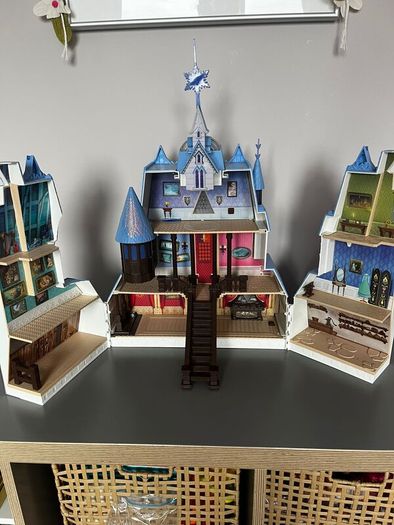 Frozen 2 castle
