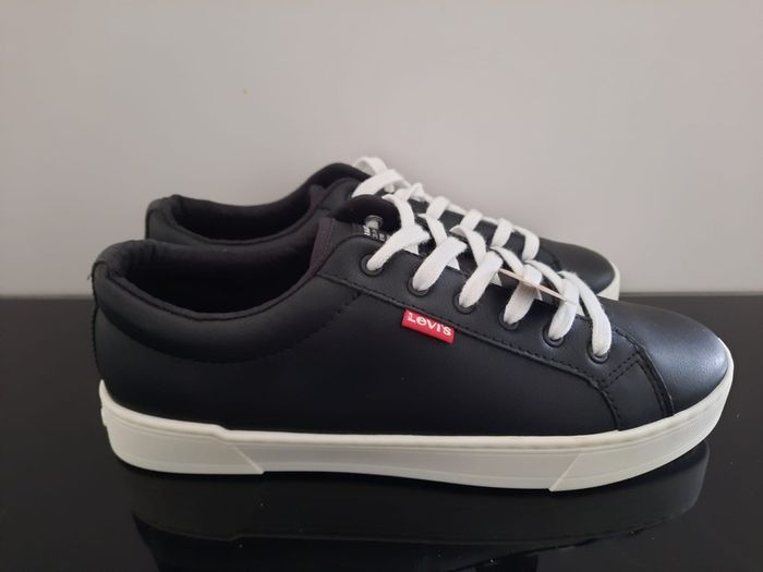 Levi's Shoes Size 7 UK