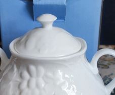 Wedgwood Strawberry and Vine