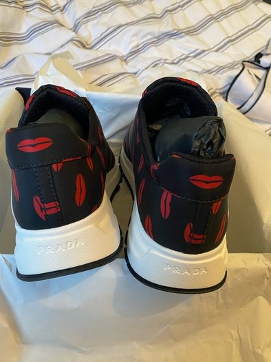 Genuine prada lips runners