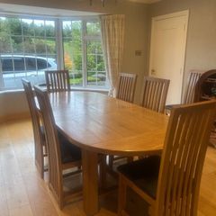 Kitchen table and 8 chairs