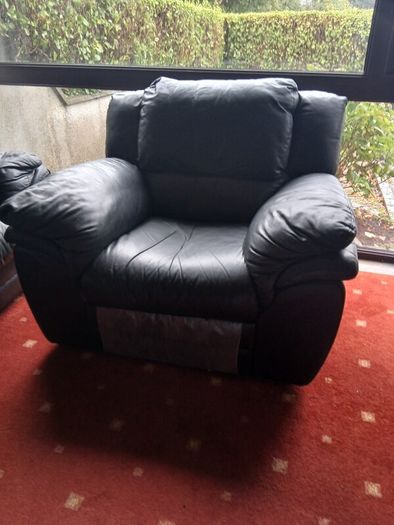 2&3 seater sofa and recliner