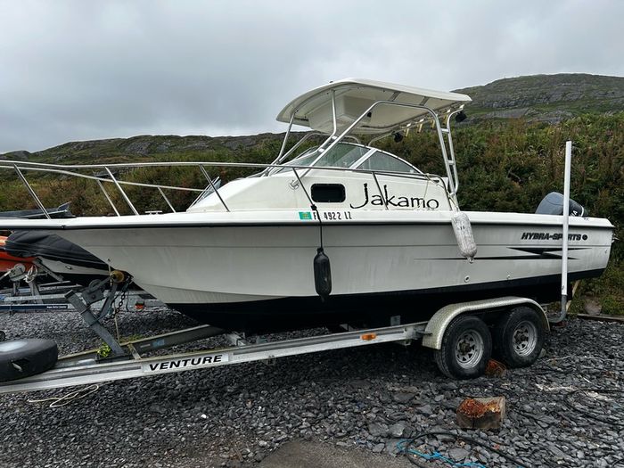 25ft Motor boat
