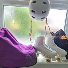 Oxelo Quad Roller Skates Complete Bundle with Bag