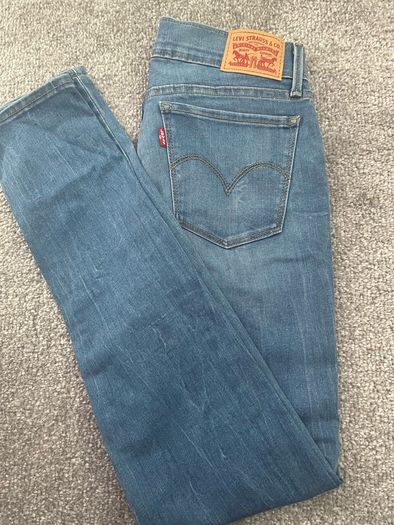 Levis Jeans