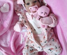 Reborns By Laura.  Baby Ashley In Homecoming Hospital Outfit.  29inch, 4lb Reborn Doll. Welcome To View