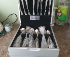 Viners 44 pc cutlery set