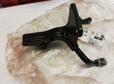 Kawasaki ZXR400 fairing bracket