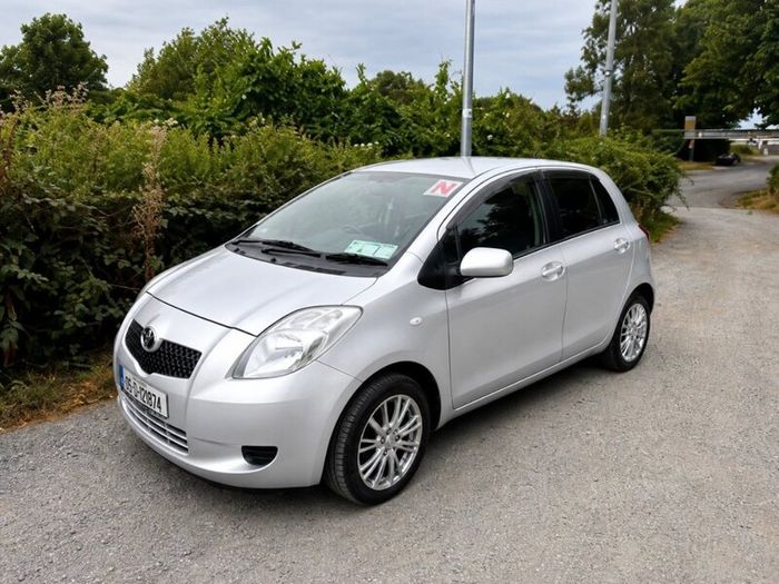 Toyota Vitz 2005