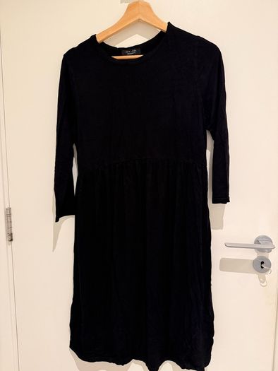 maternity wardrobe