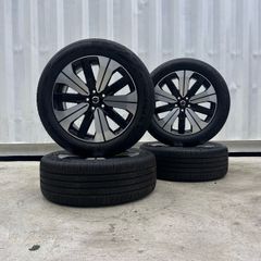 Genuine Volvo R-Design 19" Alloy Wheels