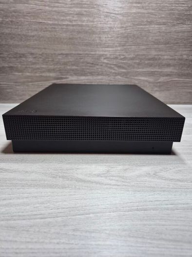 Microsoft Xbox One X 1TB 4K Black Console - Very Good Condition - Fast Shipping