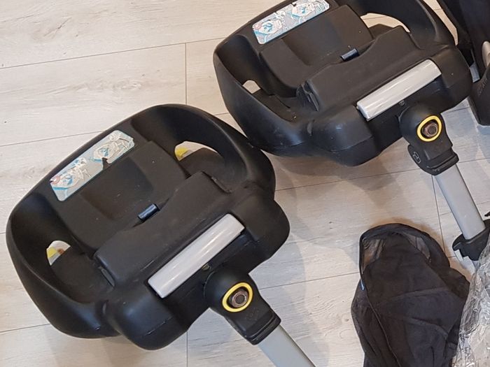 Maxi Cozy Carrycot Car Seat Base