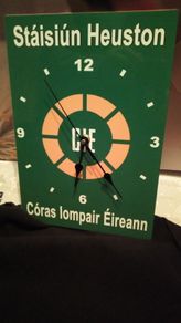 CIE Heuston station novelty wall clock, Irish memorabilia clock
