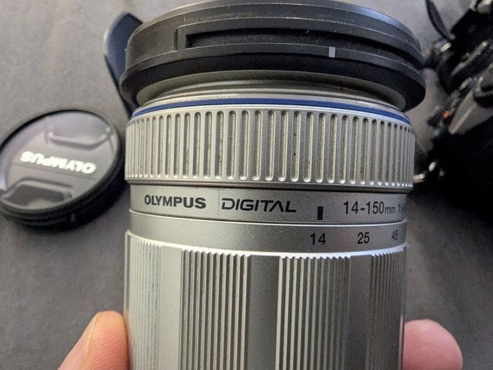 Olympus M.Zuiko 14-150mm f/4-5.6 Micro Four Thirds Travel Zoom Lens
