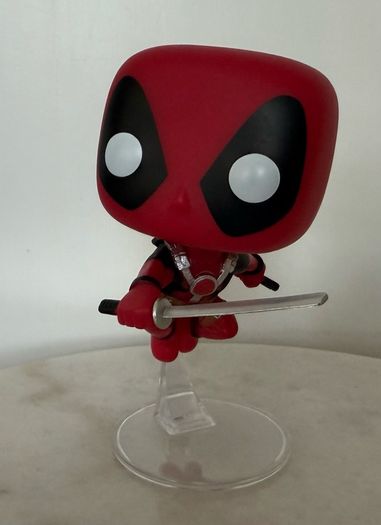 Funko Pop Marvel Collector Corps Exclusive Deadpool Vinyl Figure #123