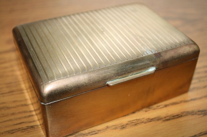 Vintage State Express Cigaretter, Tobacco, Snuff Box, 1950's. Brass, Wood. 12 x 9cm H-4,5cm