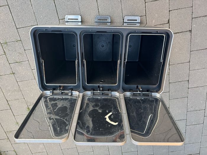 3 Lid Bin