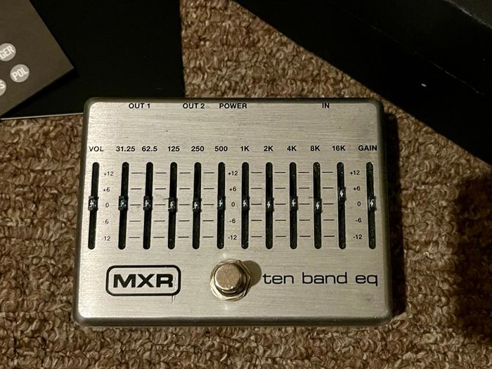 mxr ten band equalizer guitar pedal