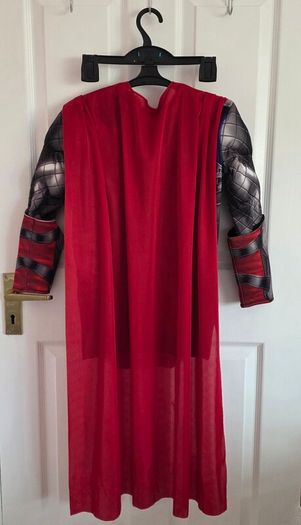Boy's Thor Halloween costume size M ( 6-7 )