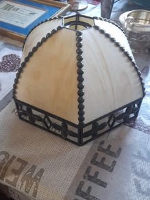 Vintage Style Tiffany Lamp Shade featuring Caramel Beige Glass Panels on a Decorative Metal Frame, Postage Available or Collection