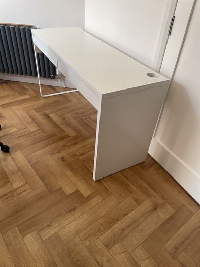 office chair and desk