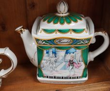 Sadler_Hamlet_Teapot