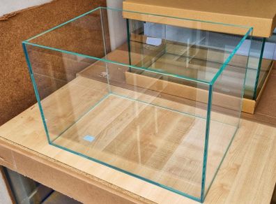 Opti White Aquarium