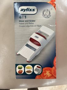 Zyliss 4 in 1 slicer and grater