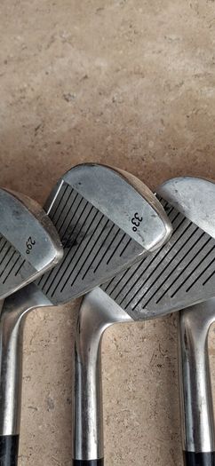 Lady's full Iron set plus 7 wood