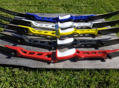 Archery Bow, Beginner Sport Recurve 68" (18 to 40 lbs), +3x carbon arrows