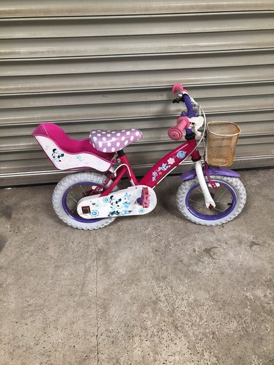 Girls bike