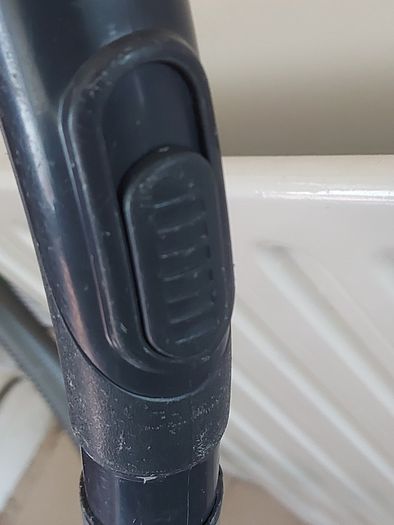 HOOVER Enigma Vacuum Cleaner Model No. TE70, Great suction and in excellent condition