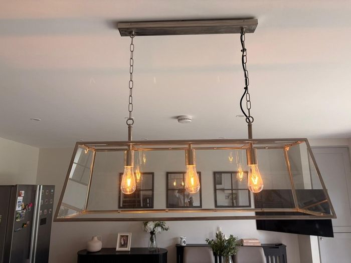 Pendant light