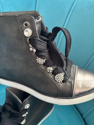 Brand new shoes- size 41