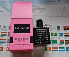 Valentino Donna Born in Roma Intense Eau De Parfum Perfume