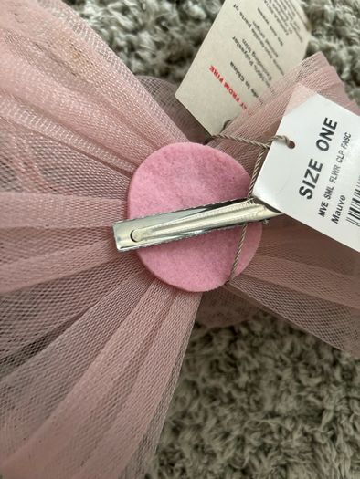 Brand new with tags , clip facinator